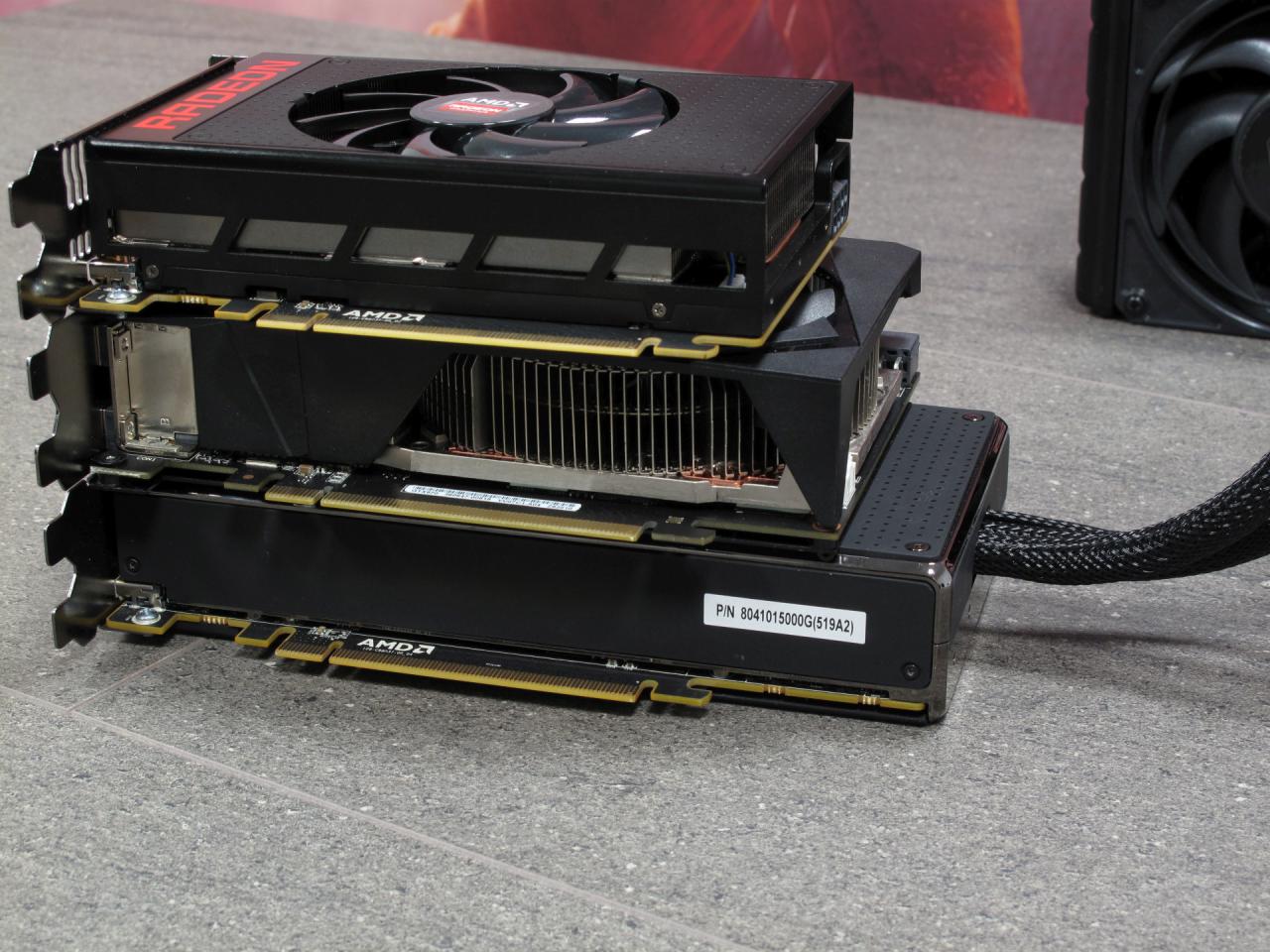[09/09/2015] Die R9 Nano (oben) im Vergleich zur Asus GTX 970 Mini (Mitte) und R9 Fury X (unten)