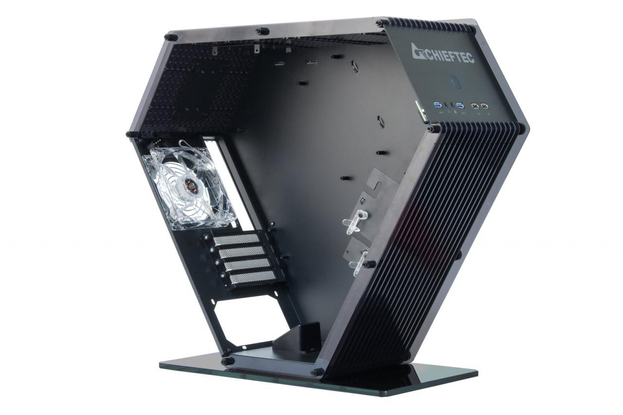[28/09/2015] Chieftec Exquisit Design SJ-06B: Hexagon-Gehäuse für 170 Euro (1)