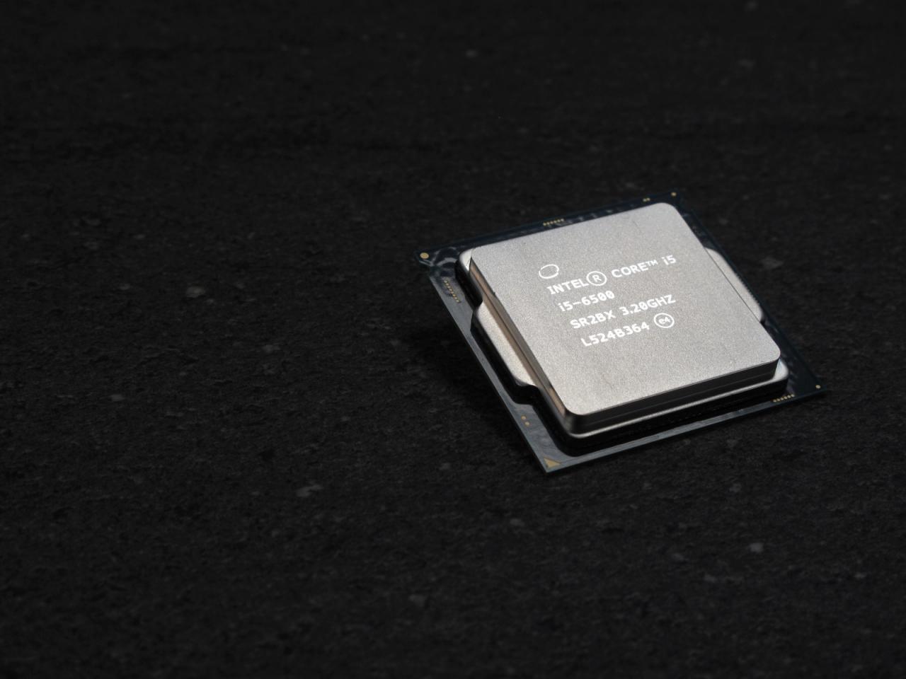 [02/09/2015] Intel Core i5-6500: Erster Non-K-Skylake frisch im PCGH-Testlabor (8)