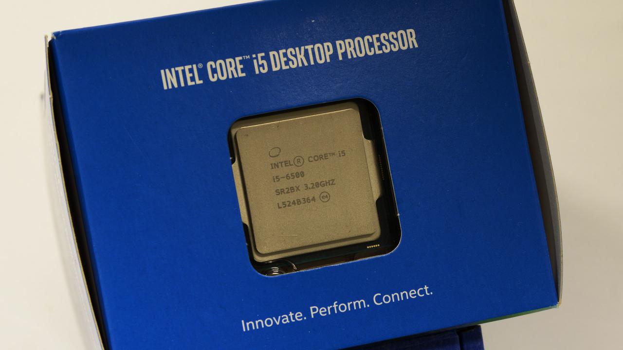 [28/09/2015] Intel Core i5 6500: die Boxed-Version verfügt über Kühler und - wichtiger - drei Jahre Herstellergarantie im Gegensatz zu zwei Jahren Händlergewähr mit Beweislastumkehr nach 6 Monaten.
