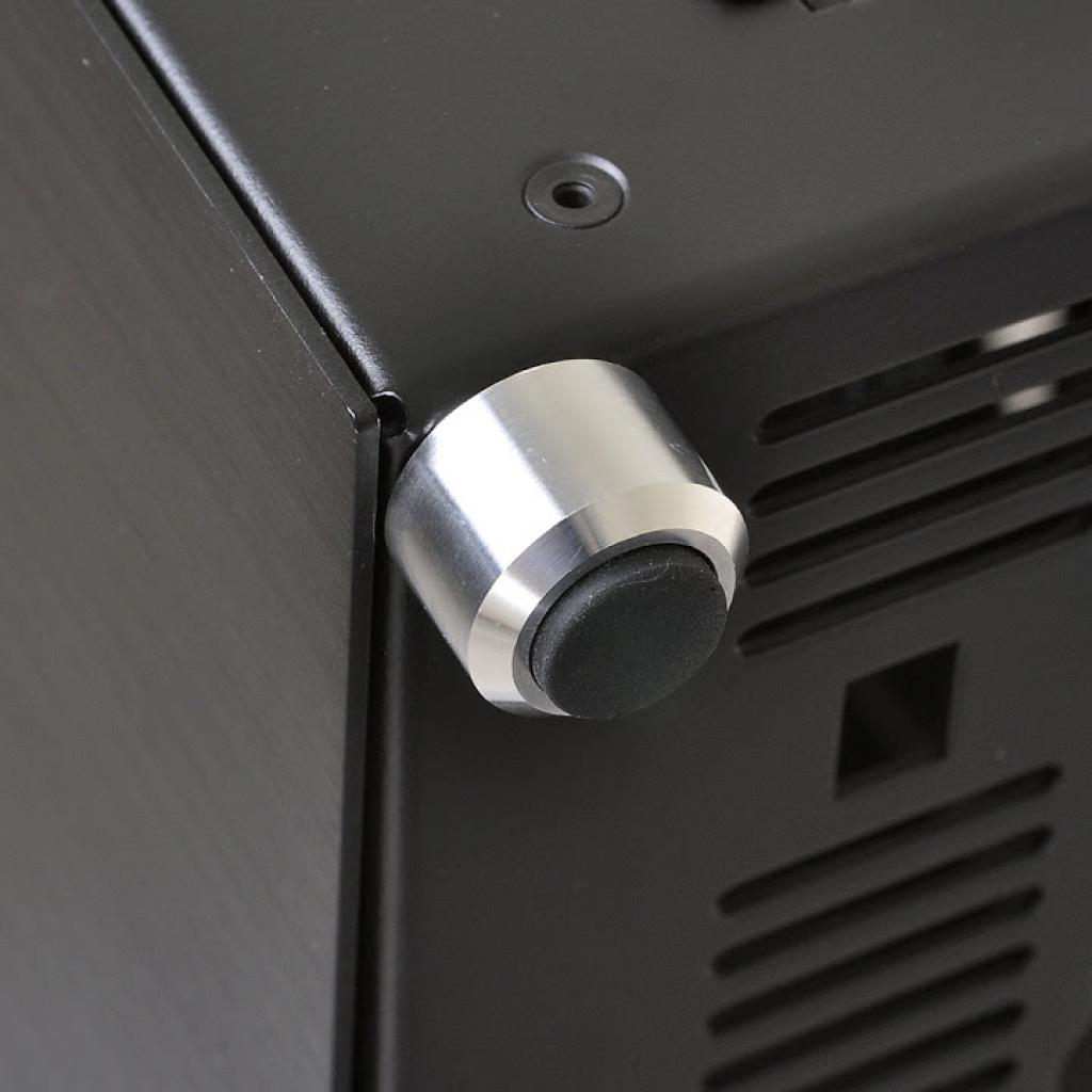 [23/09/2015] Lian Li PC-Q10: Mini-ITX-Gehäuse mit guter Belüftung für 150 Euro (12)