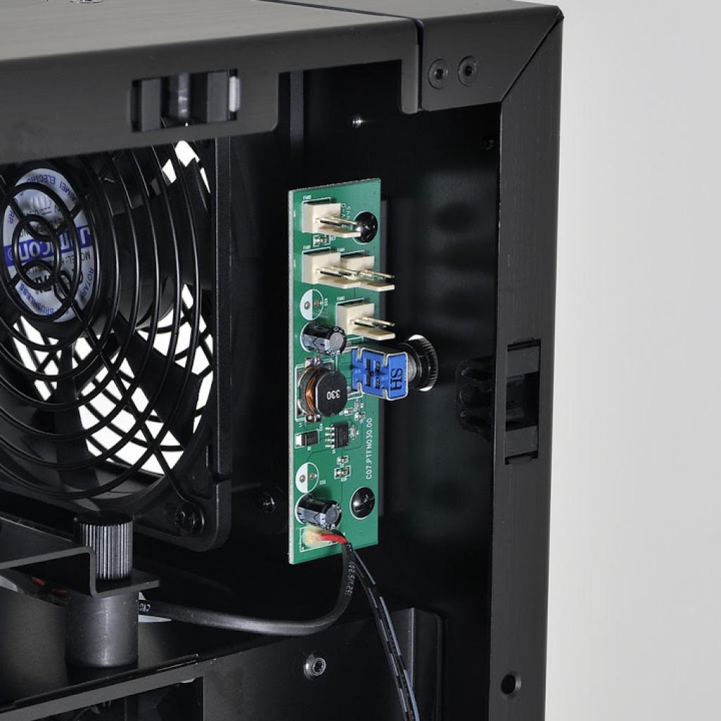 [16/09/2015] Lian Li PC-X510: Tyr-Serie kehrt für 460 Euro zurück (13)