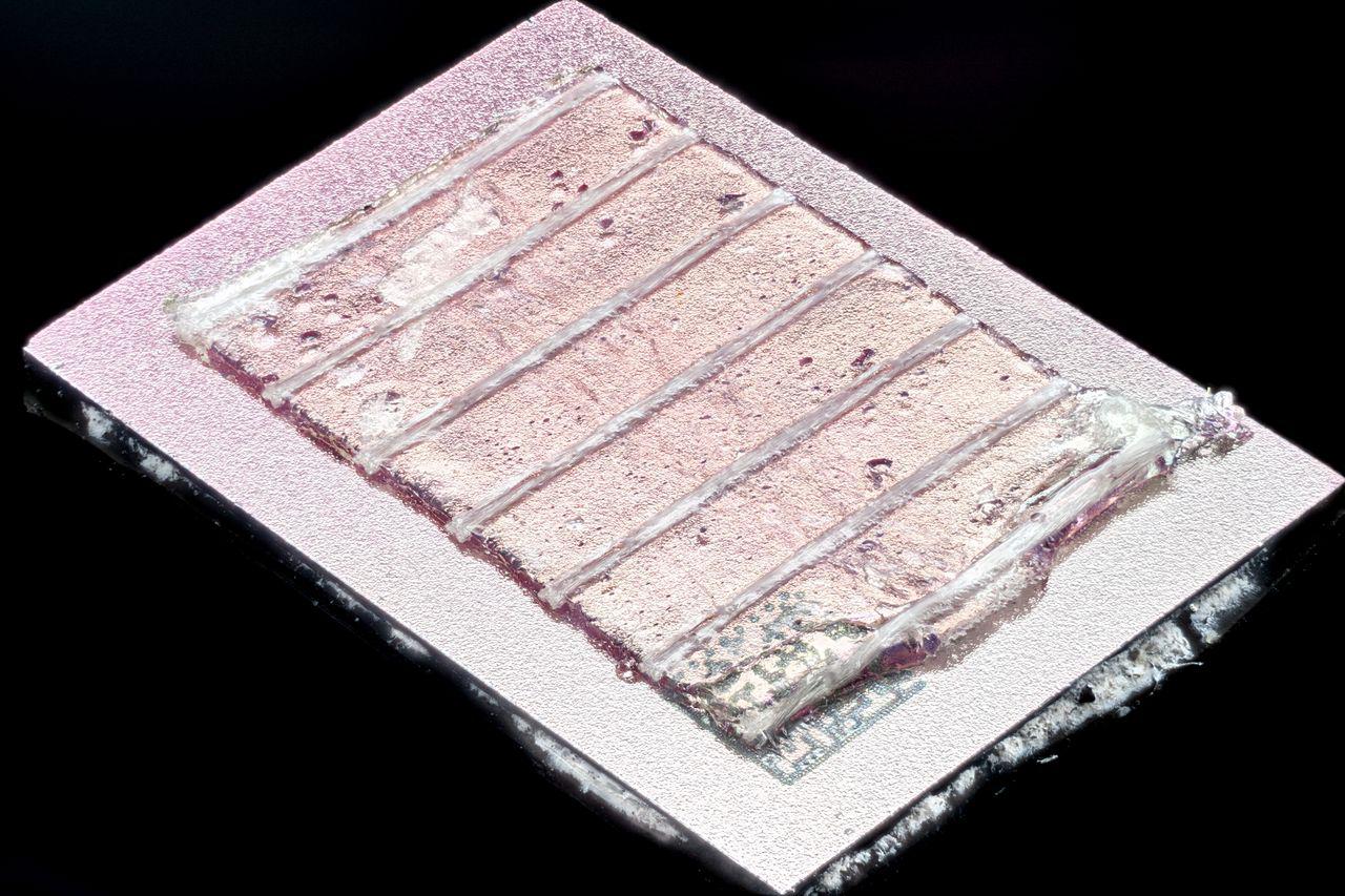 [04/09/2015] Update vom 06.09. mit Schlüsselanhängern, Dino-Chips und CPUs von Innen (25)