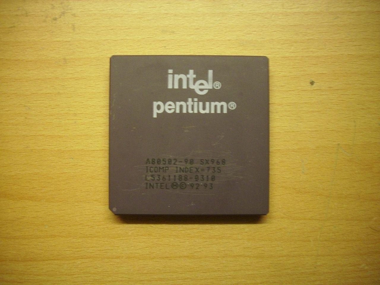 [04/09/2015] Update vom 06.09. mit Schlüsselanhängern, Dino-Chips und CPUs von Innen (32)