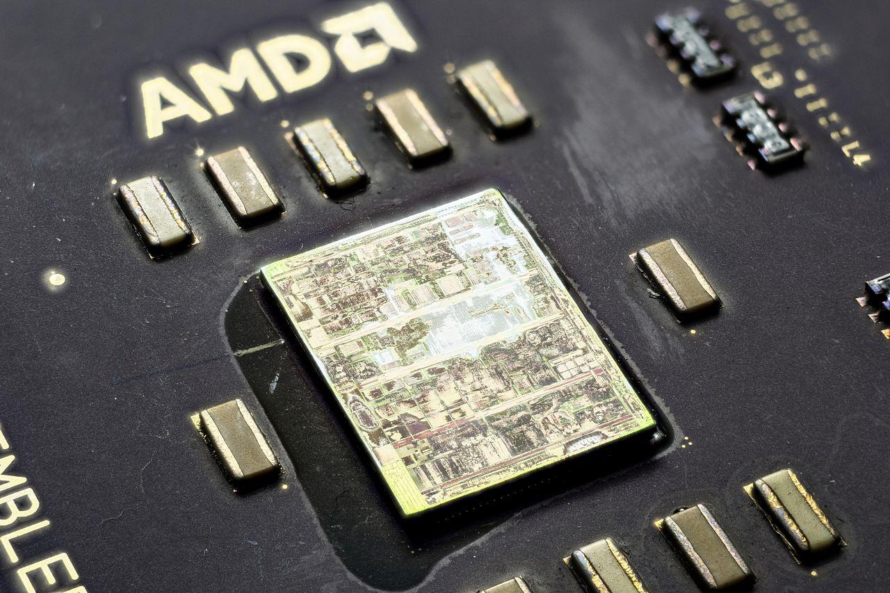 [04/09/2015] Update vom 06.09. mit Schlüsselanhängern, Dino-Chips und CPUs von Innen (37)