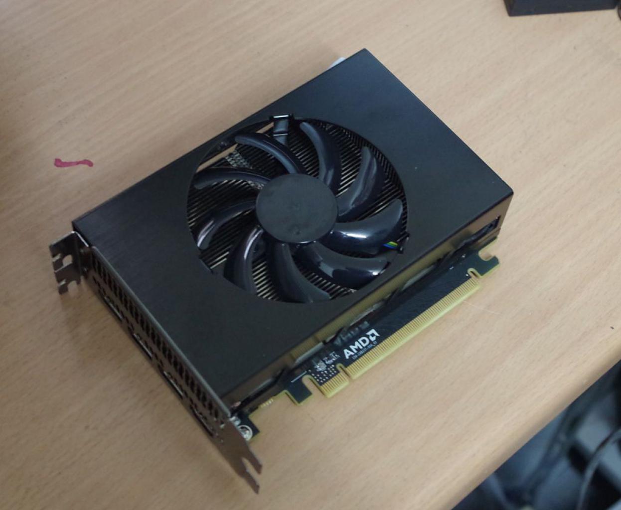 [10/09/2015] Radeon R9 Nano macht's möglich: Ein kleines Casecon-Kraftpaket entsteht (12)
