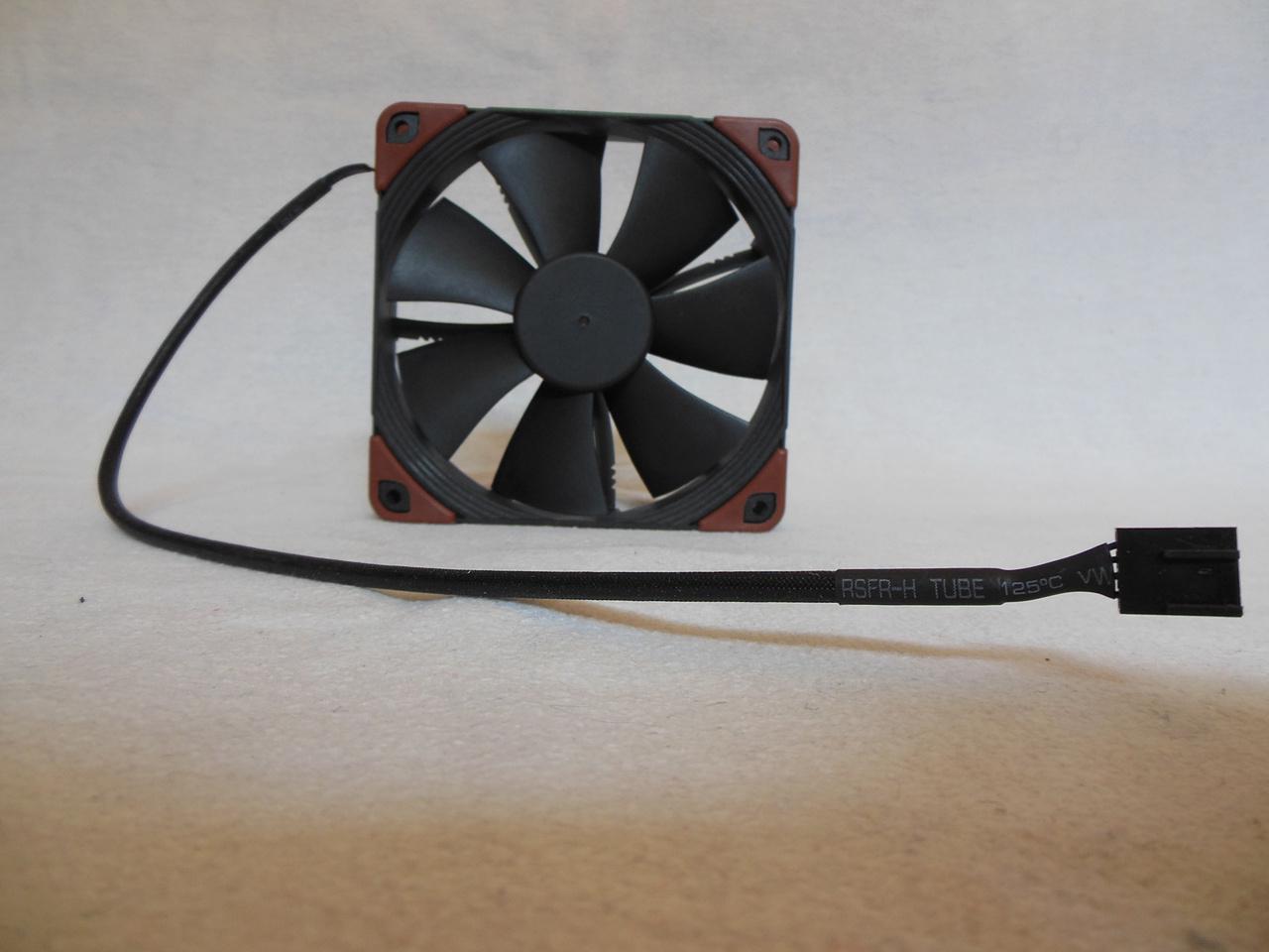 [18/09/2015] Noctua NF-F12 iPPC-2000 PWM (4)