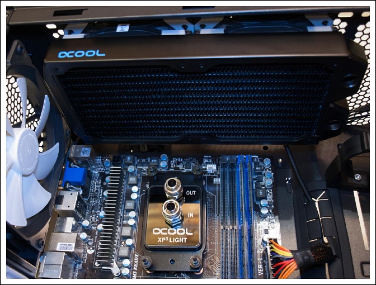 [28/09/2015] Fractal Design Define S (21)