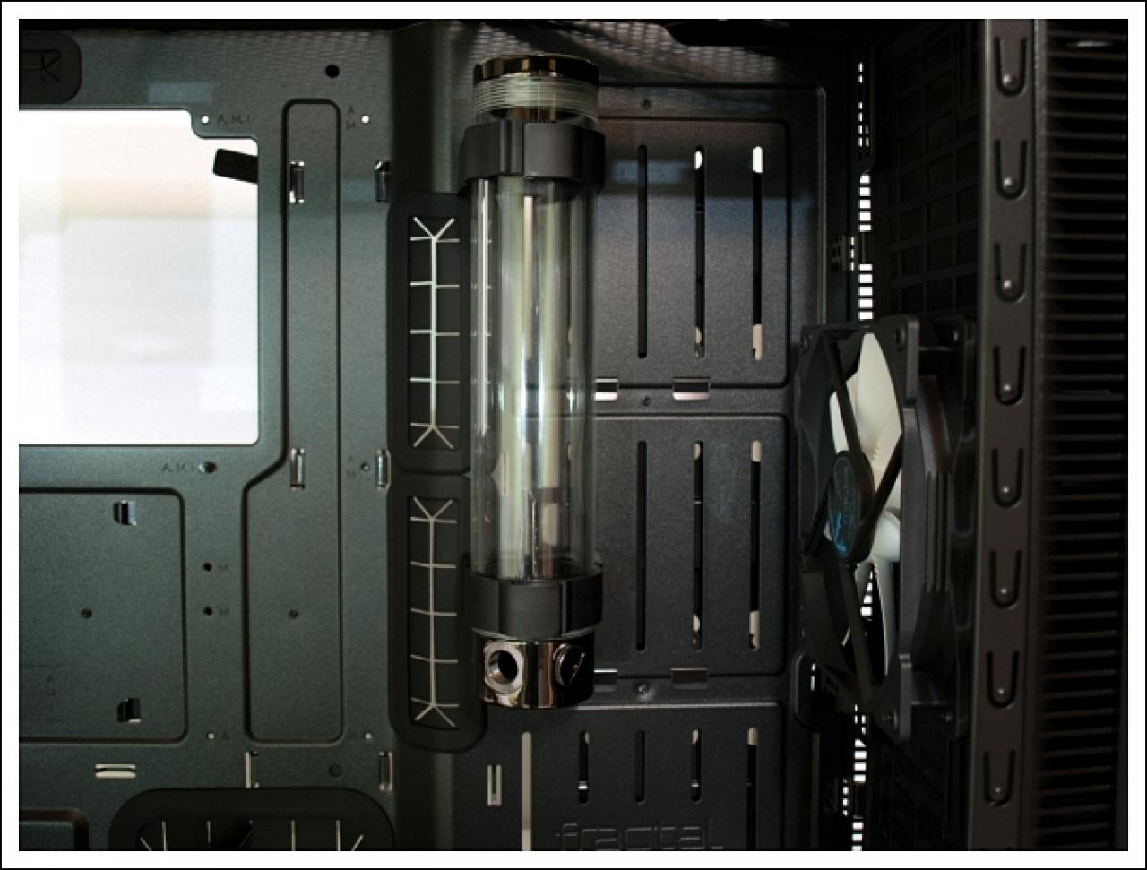 [28/09/2015] Fractal Design Define S (22)