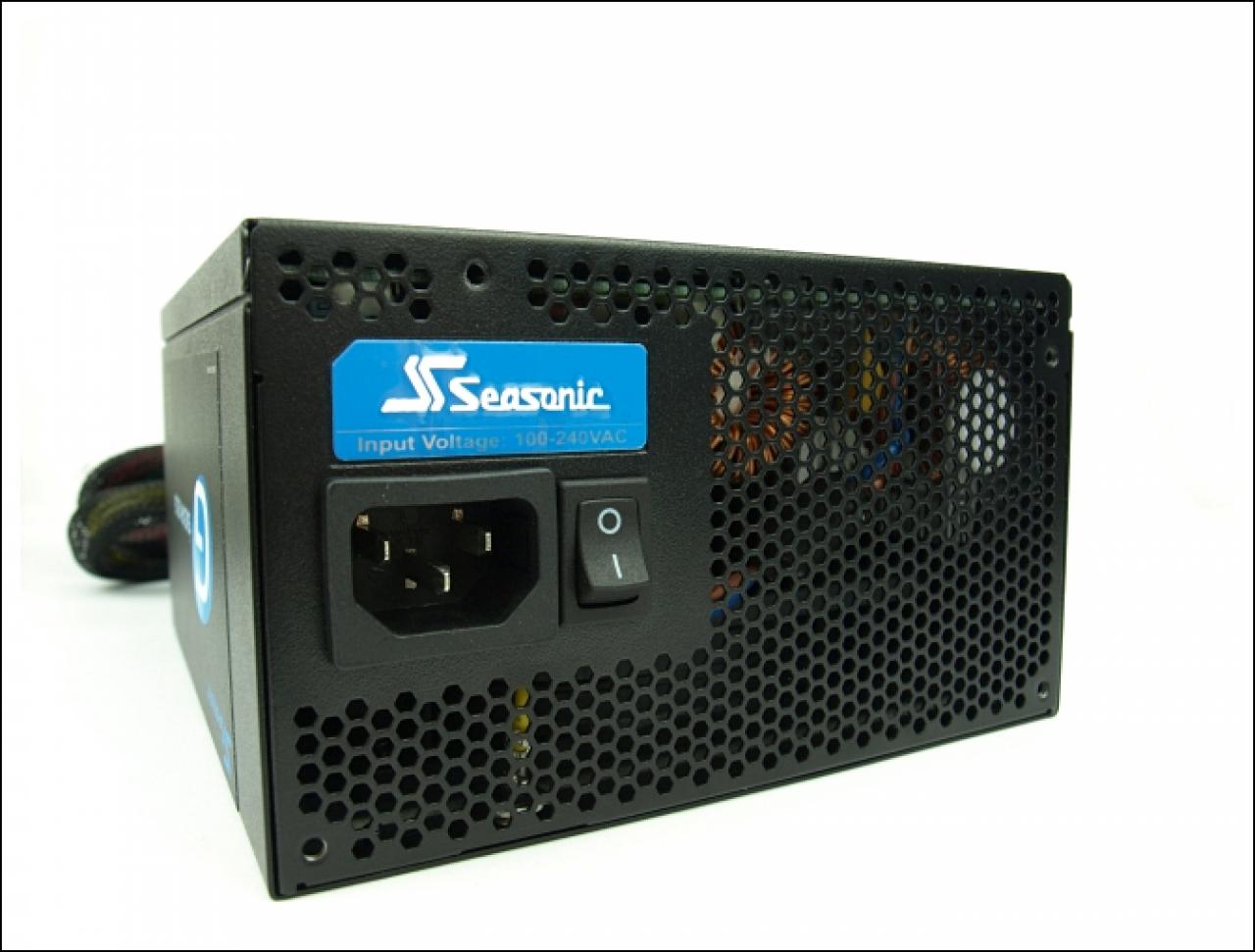 [29/09/2015] Seasonic G-650 (4)