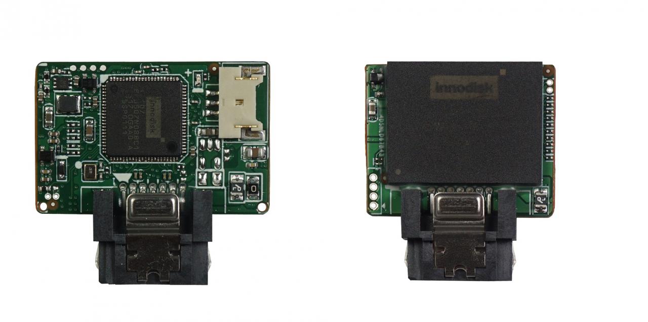 [25/09/2015] SATADOM links ServerDOM rechts