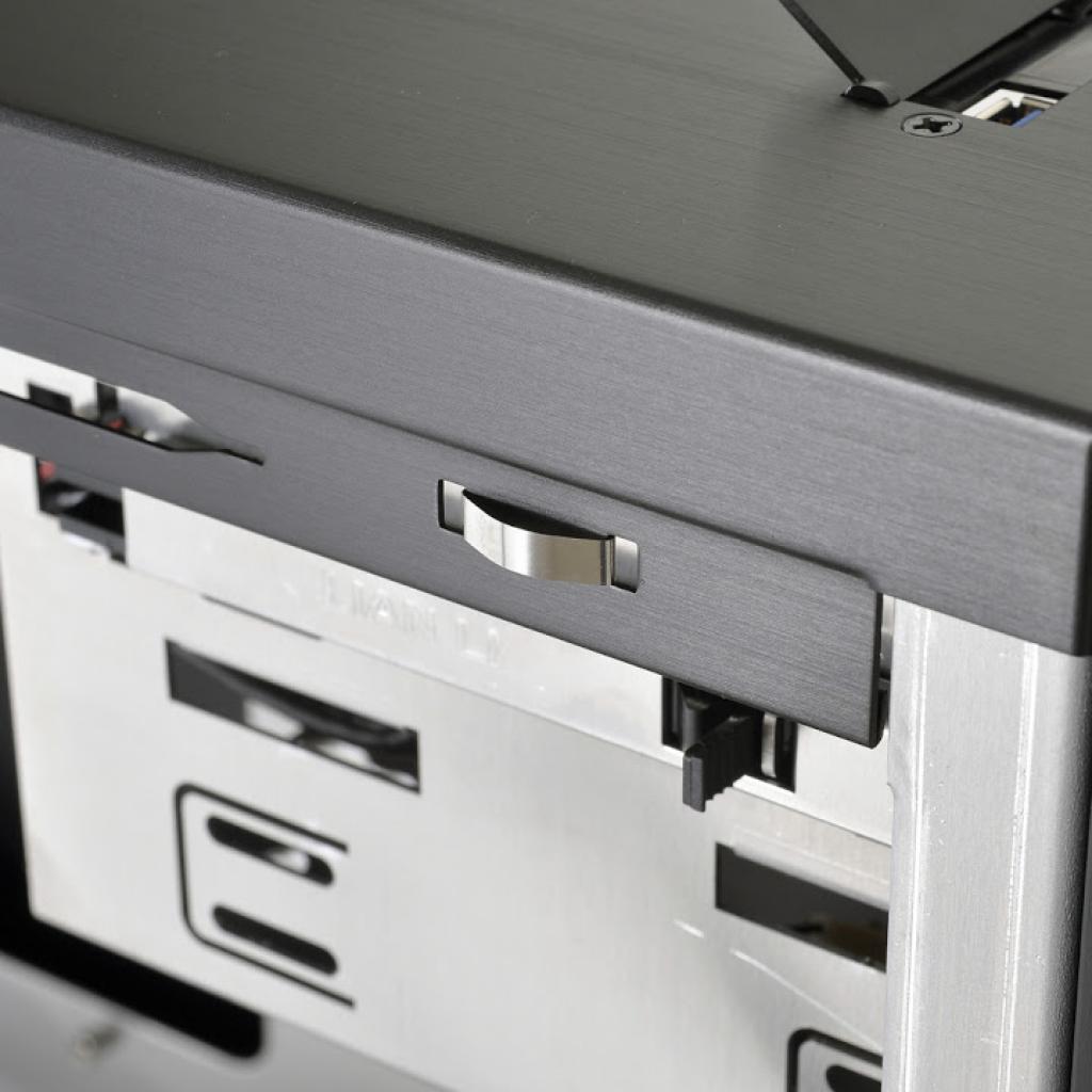 [15/10/2015] Lian Li PC-18: Mit 160 Euro zurück zu den Wurzeln (14)