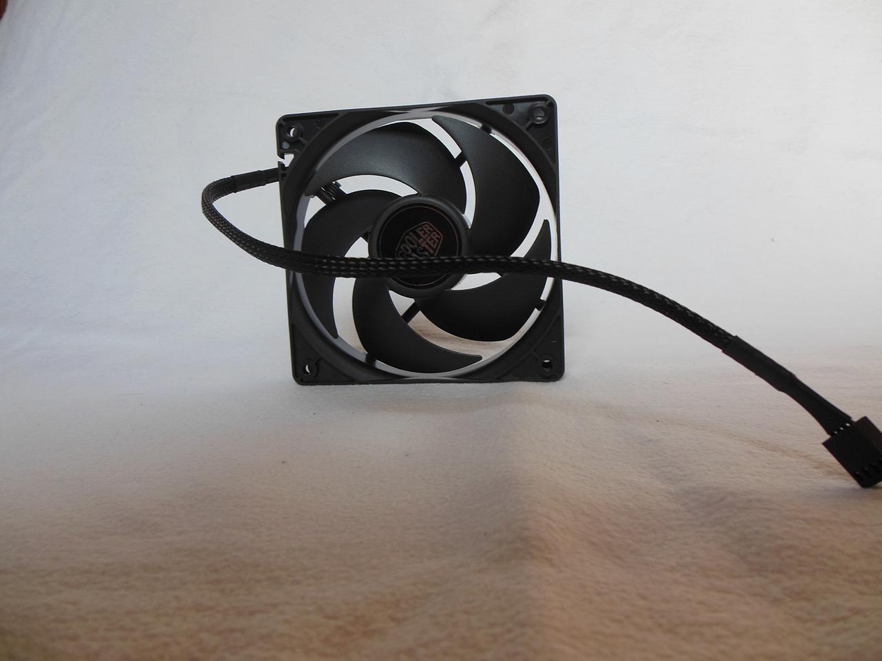 [27/10/2015] Cooler Master Seidon 120V V2 (9)