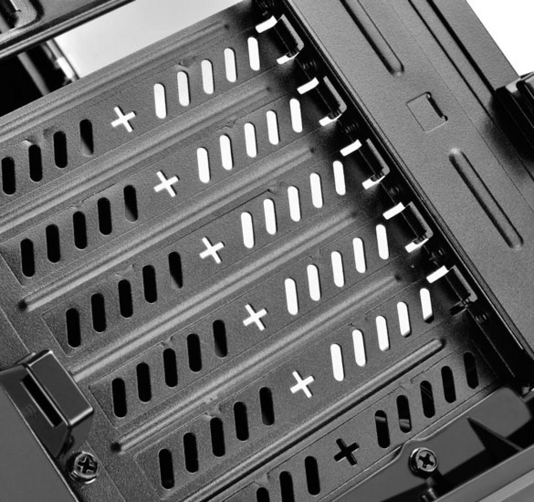 [21/10/2015] Silverstone Raven RVX01: Günstigeres RV01 vorgestellt (10)