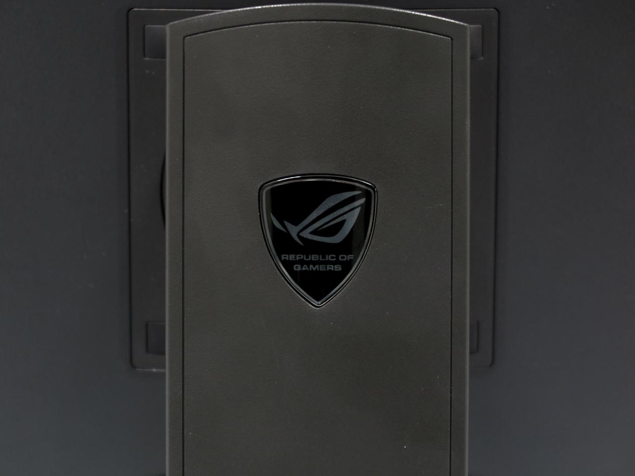 [16/11/2015] Asus PG27AQ: Rückseitiges ROG-Logo