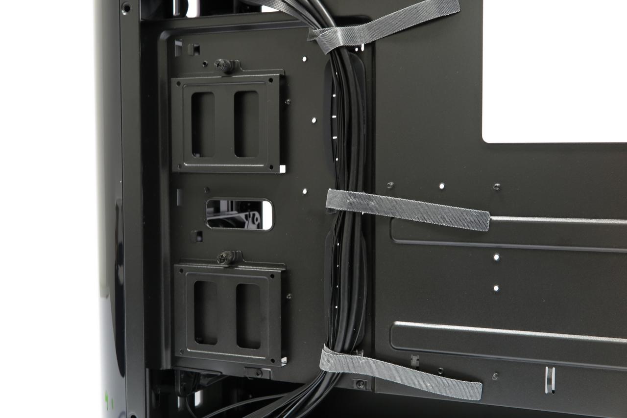 [23/11/2015] Bitfenix Pandora ATX: Vergrößerte Midi-Variante des Bitfenix-Designgehäuses im Test (11)
