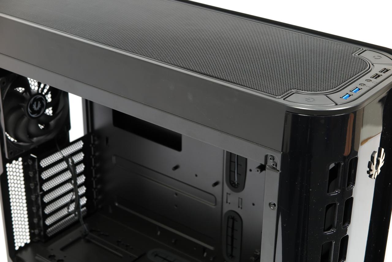 [23/11/2015] Bitfenix Pandora ATX: Vergrößerte Midi-Variante des Bitfenix-Designgehäuses im Test (4)