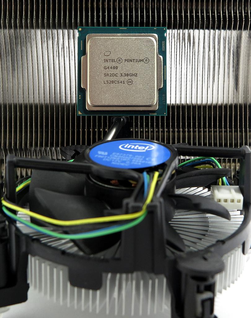 [27/11/2015] Intel Pentium G4400 mit boxed Kuehler