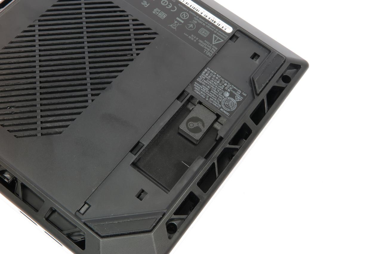 [10/11/2015] Alienware Steam Machine: Wohnzimmer-Würfel mit Steam OS im Test (6)