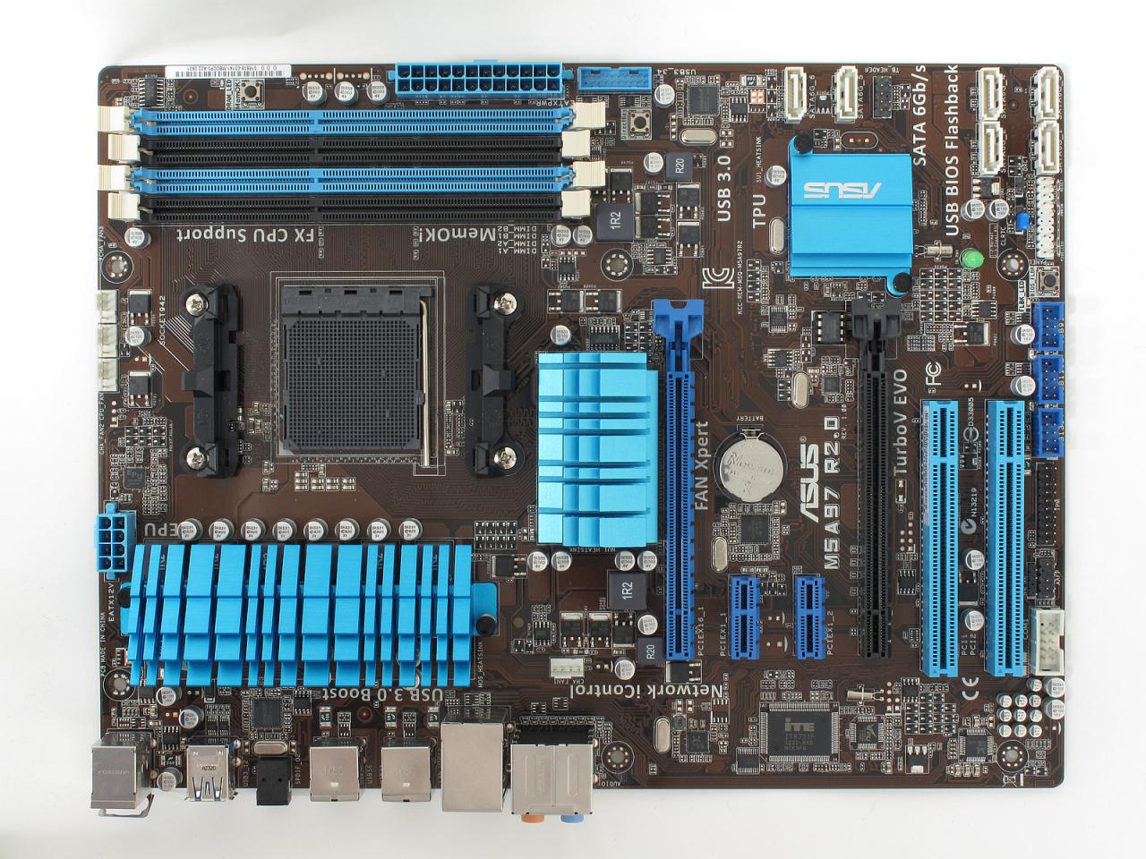 [21/12/2015] Wer sich einen günstigen FX-Prozessor kauft, benötigt auch ein gutes, aber günstiges Board, wie beispielsweise das Asus M5A97 R2.0 - ab 85 Euro.