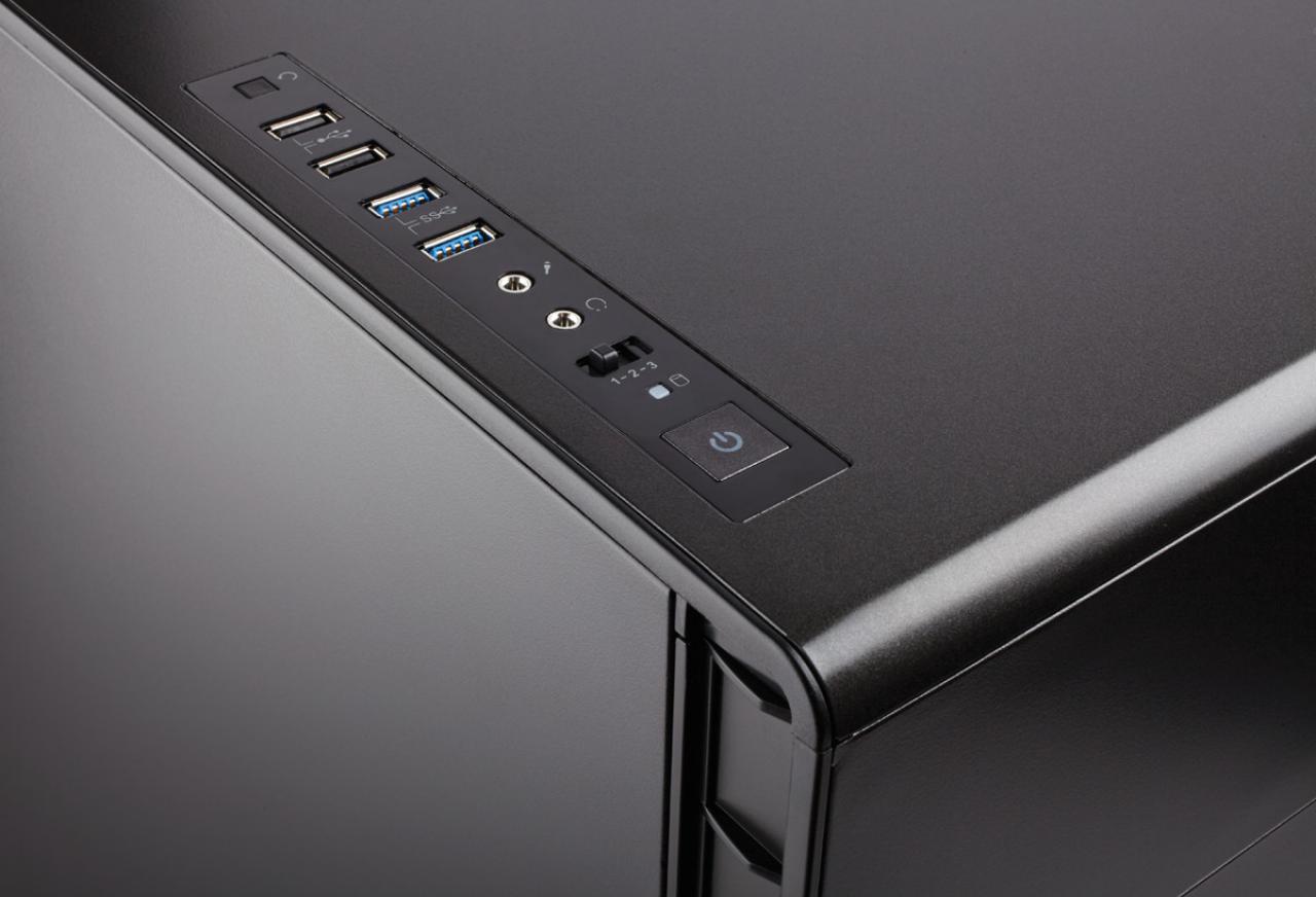 [08/12/2015] Corsair Carbide 600C 7