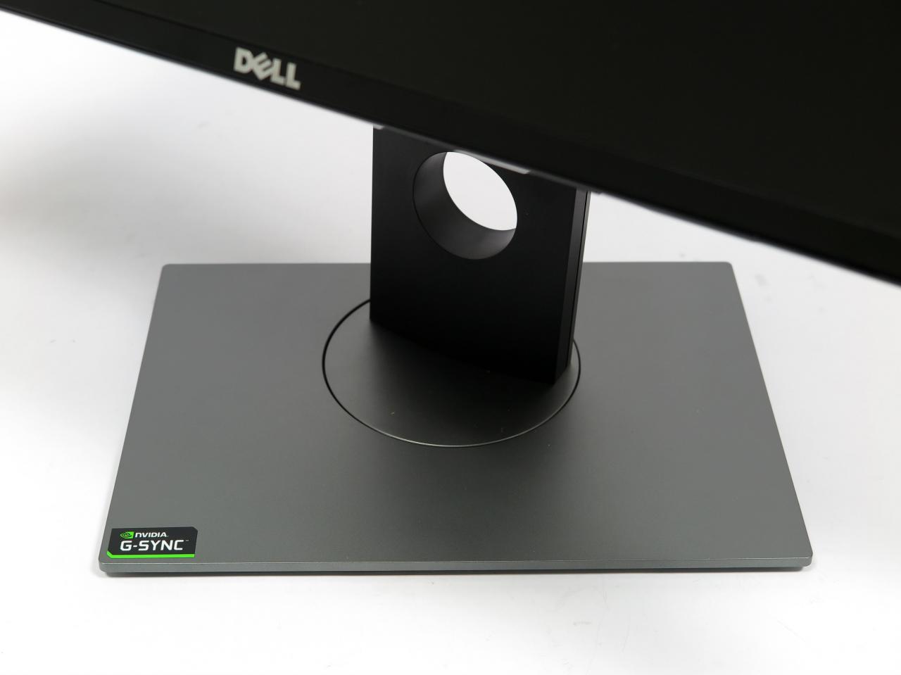 [22/12/2015] Dell S2716DG: Stabiler Standfuß, schnelle Montage