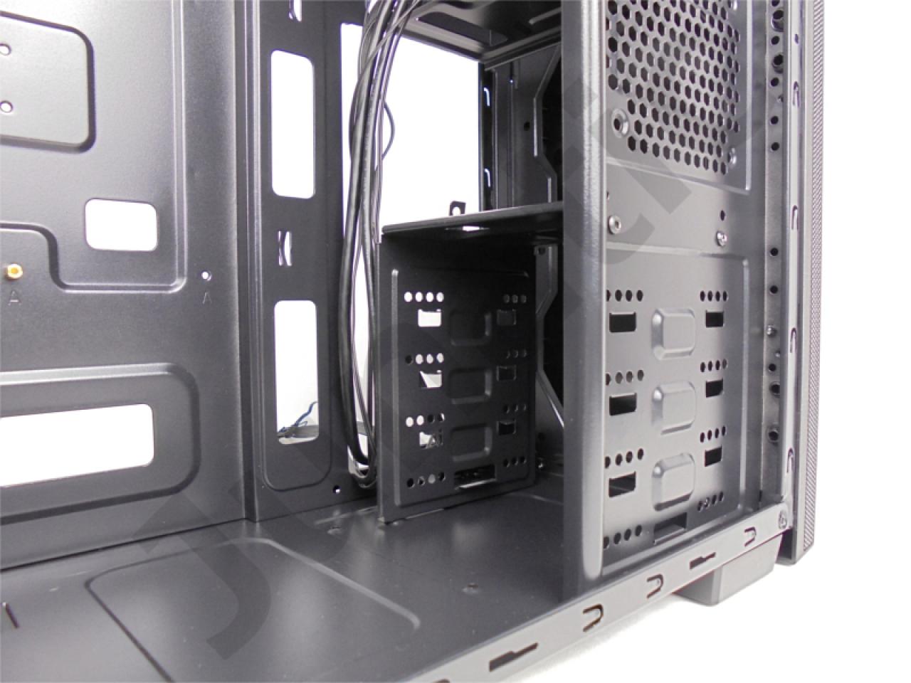 [15/12/2015] Bitfenix Nova (6)