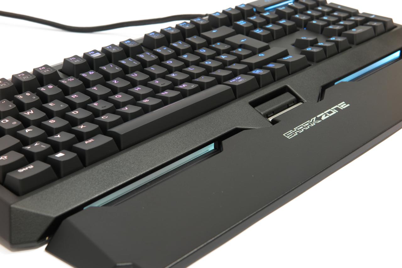 [17/12/2015] Shark Zone MK80 RGB: Sharkoons Mechanik-Debütant getestet (5)