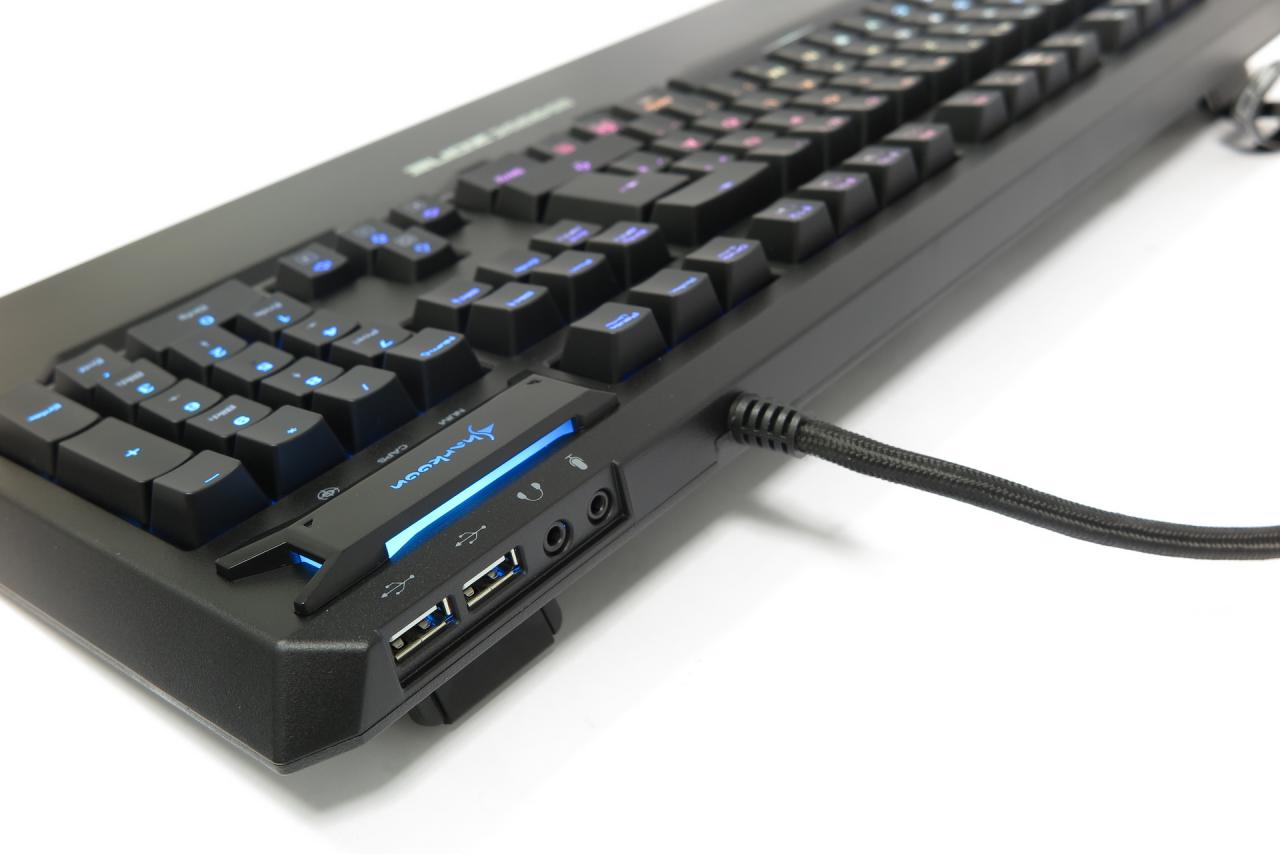 [17/12/2015] Shark Zone MK80 RGB: Sharkoons Mechanik-Debütant getestet (6)