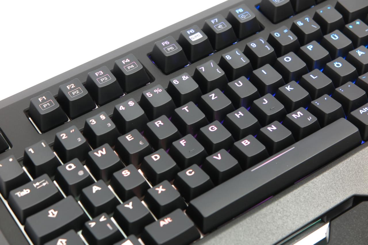 [17/12/2015] Shark Zone MK80 RGB: Sharkoons Mechanik-Debütant getestet (7)