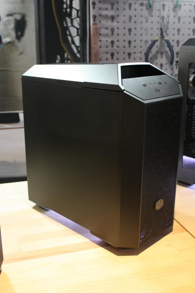 [12/01/2016] Cooler Master auf der CES (3)