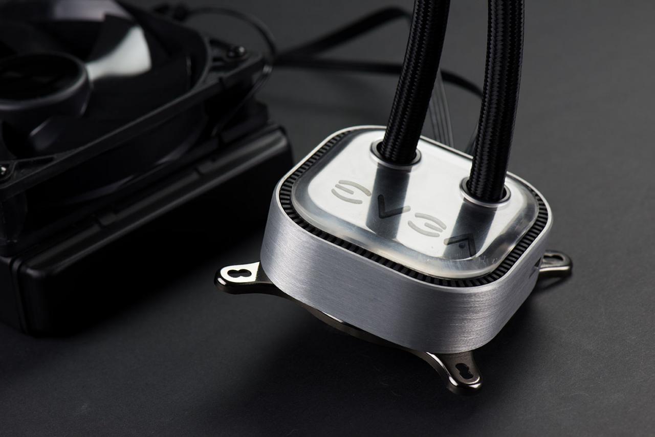 [07/01/2016] EVGA auf der CES: Erstes Gaming-Notebook, VR-Geforces und mehr (5)