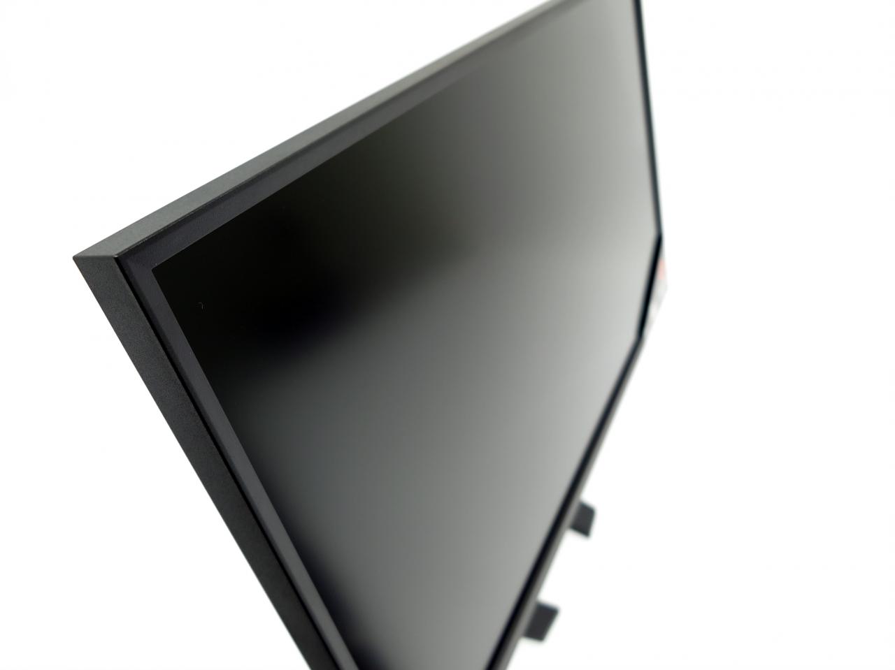 [12/01/2016] Eizo Foris FS2735: Paneloberfläche