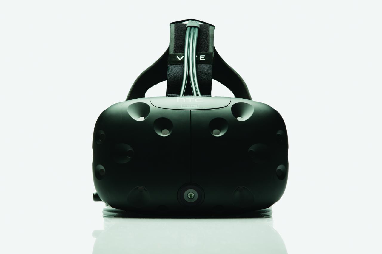 [06/01/2016] Das HTC Vive kostet 899 Euro.