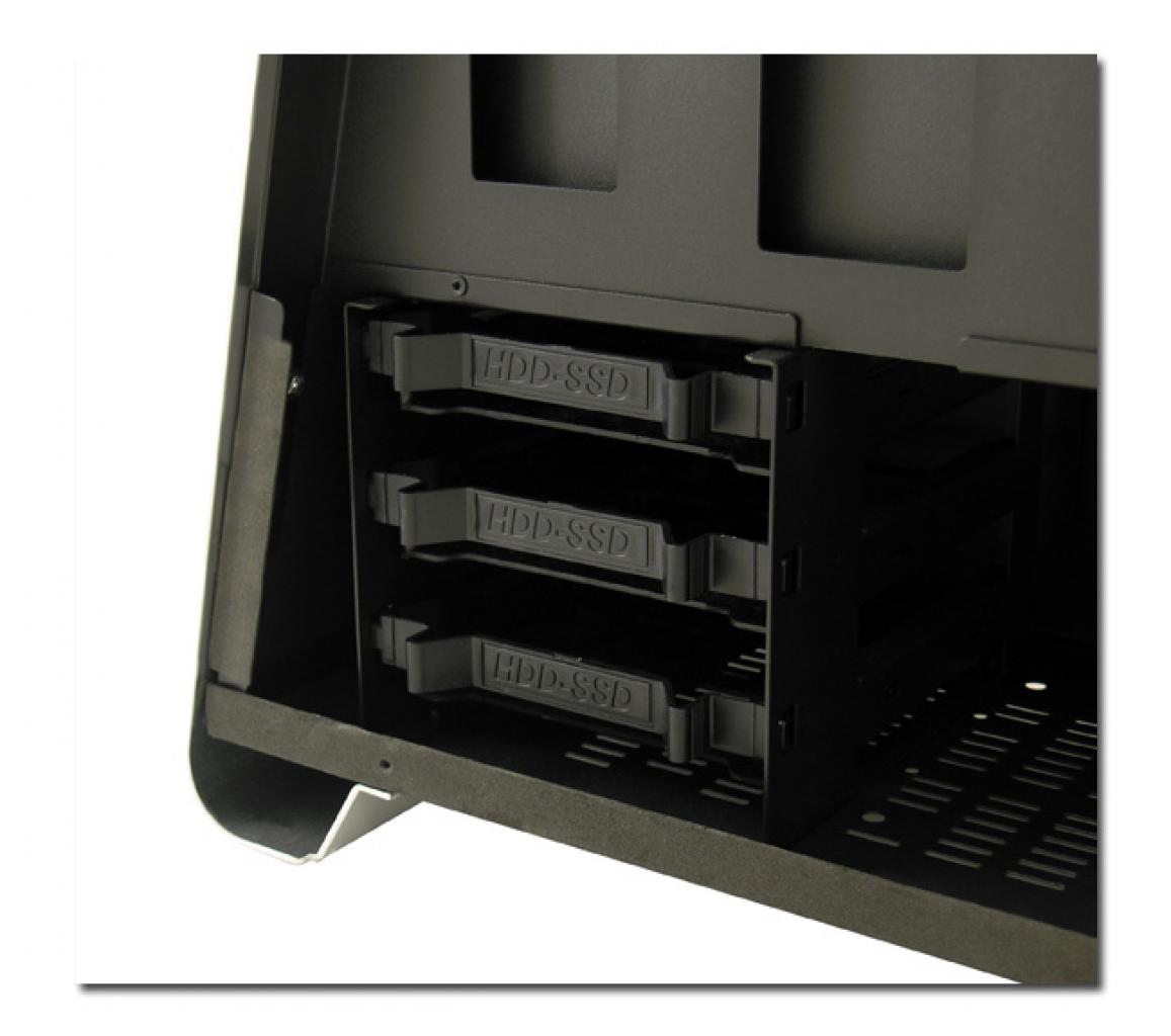 [27/01/2016] LC-Power Gaming 981S: Oberklasse-Gehäuse aus Aluminium und Acryl (20)
