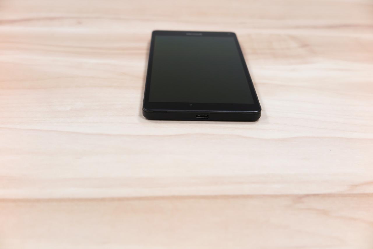 [03/01/2016] Lumia 950 XL im Test: Gute Hardware mit fehlerbehaftetem Windows 10 Mobile (5)