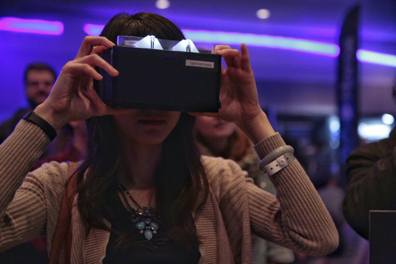 [26/01/2016] VR-Brille mit Lichtfeldtechnik: Nvidias Prototyp auf der VRLA