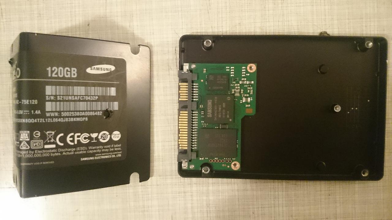 [28/01/2016] SecretBiker aus dem Forum war die Samsung EVO zu groß.Update vom 28.01.2016 mit gekürzter SSD (1)