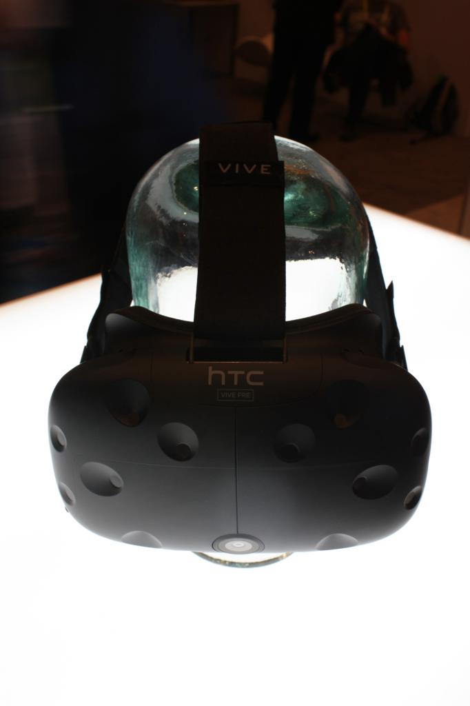 [08/01/2016] CES: Das aktuelle Vive-Headset (1)