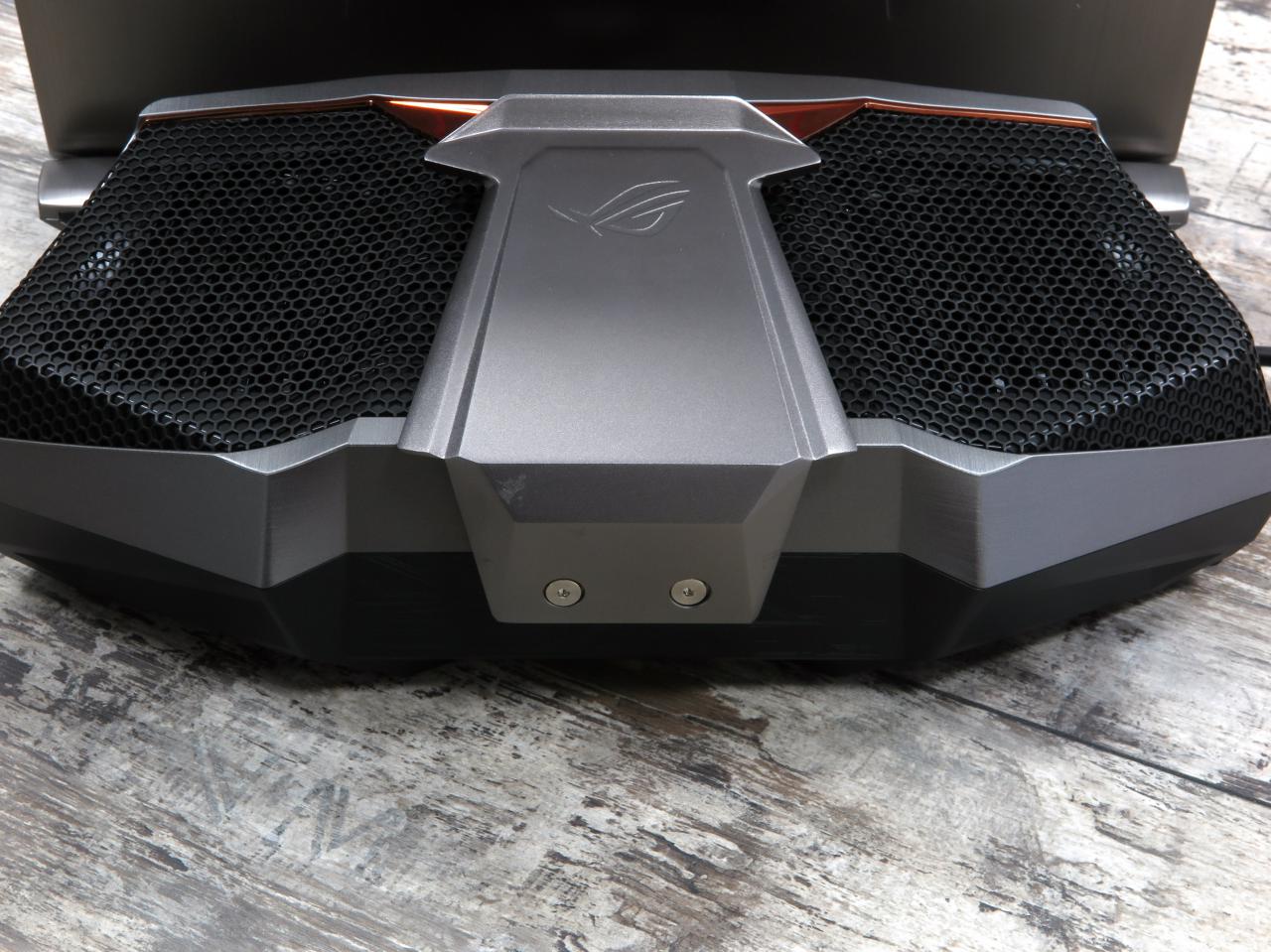 [26/02/2016] Asus GX700 mit Hydro Overclocking System: Kühl, aber laut