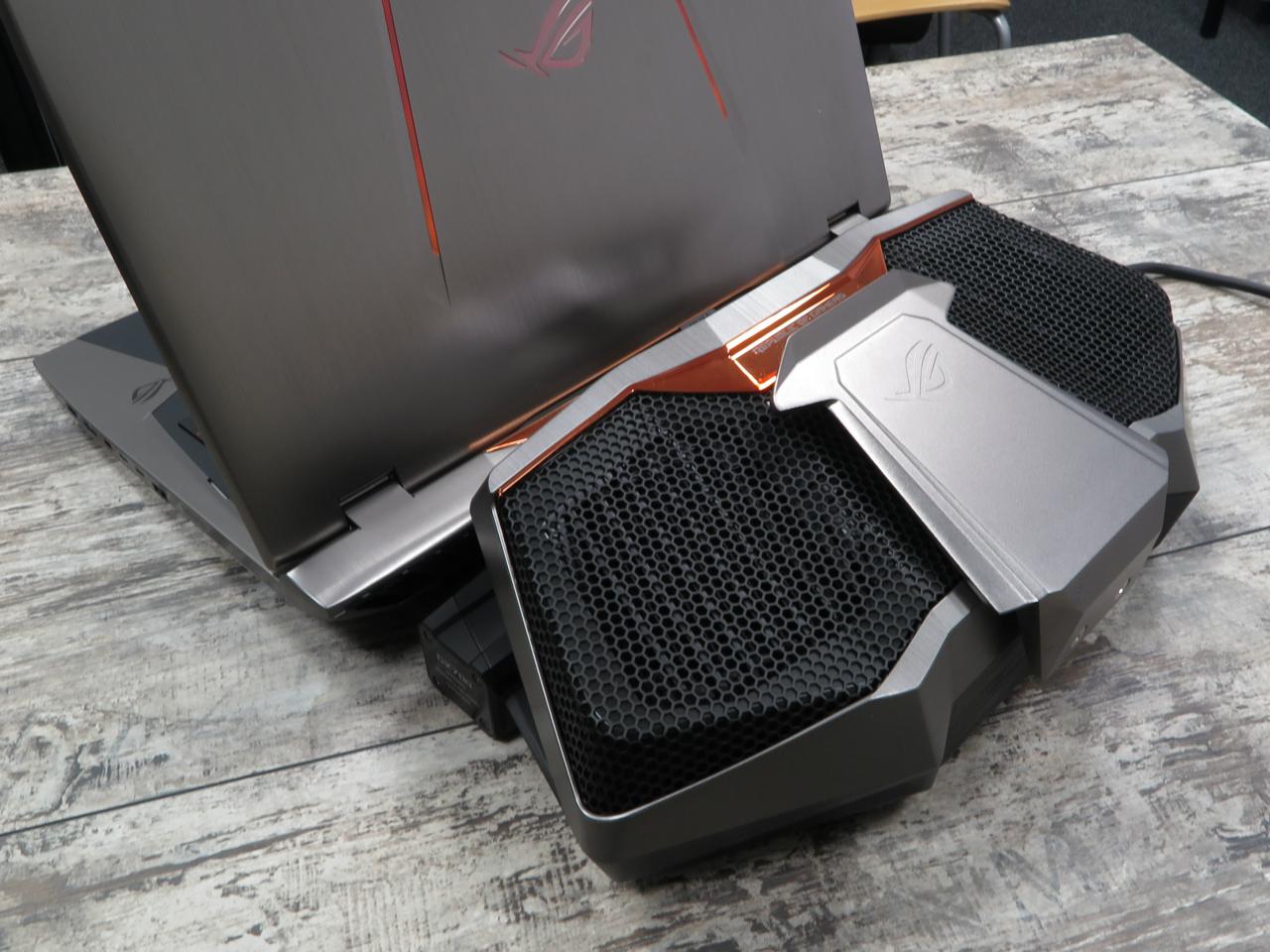[26/02/2016] Asus GX700: Aufbau mit Thermal Dock