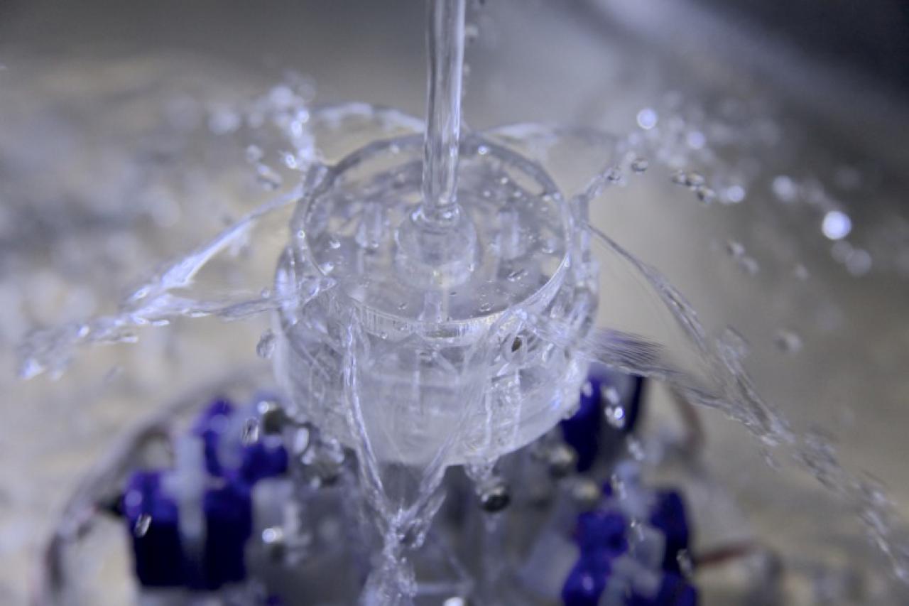 [26/02/2016] Hydromorph - das MIT macht den Wasserstrahl zum Display