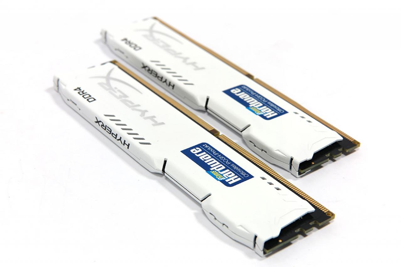 [19/02/2016] HyperX 16 GB DDR4-2666-Kit PCGH-Edition (8)