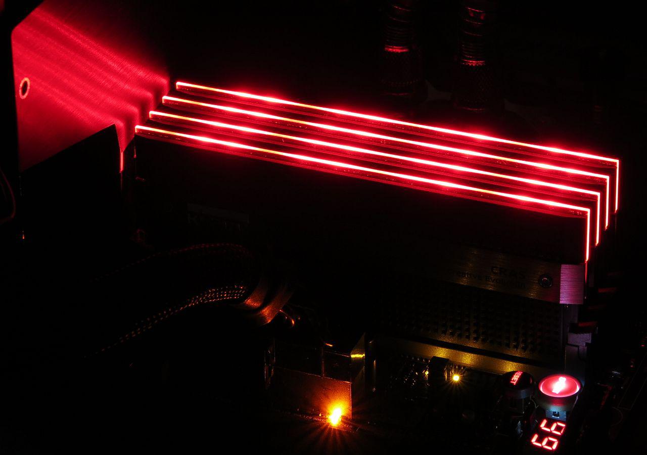 [25/02/2016] Klevv Cras KM4C4-X4A-3000-16-18-18-36-0