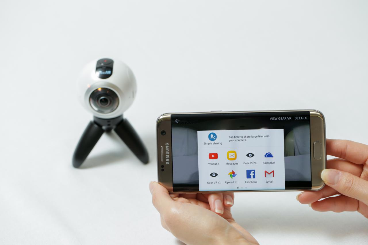 [22/02/2016] Samsung Gear 360 von der MWC 2016 (21)