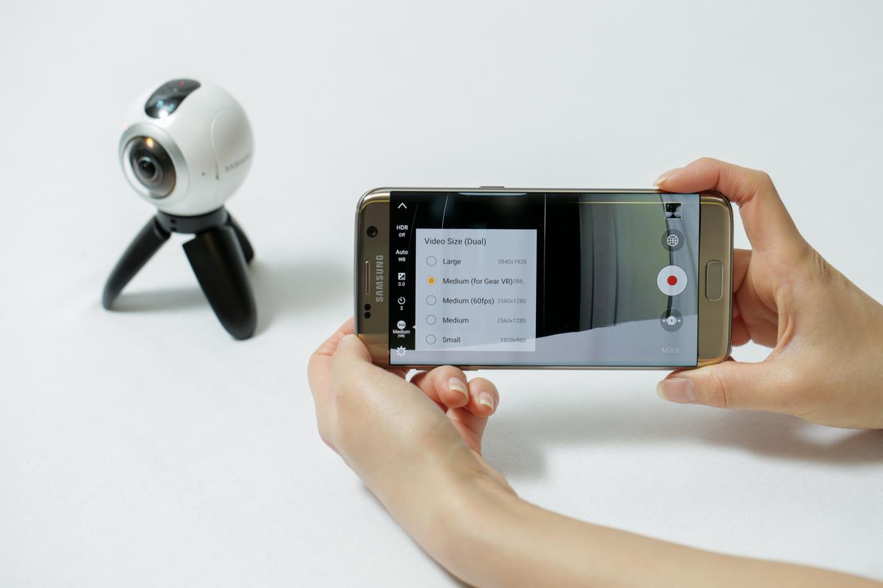 [22/02/2016] Samsung Gear 360 von der MWC 2016 (27)