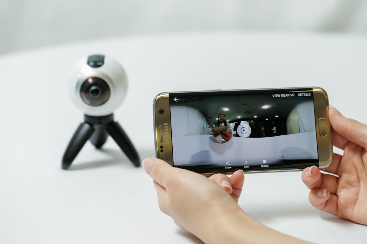 [22/02/2016] Samsung Gear 360 von der MWC 2016 (37)