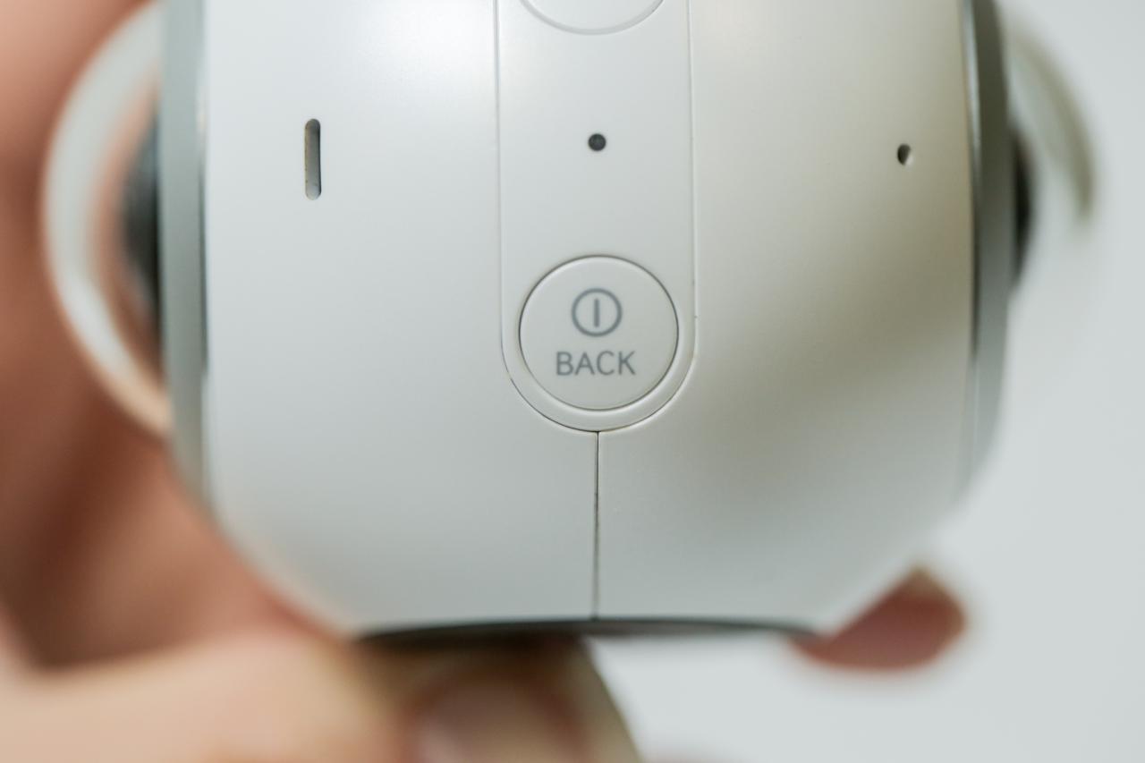 [22/02/2016] Samsung Gear 360 von der MWC 2016 (5)