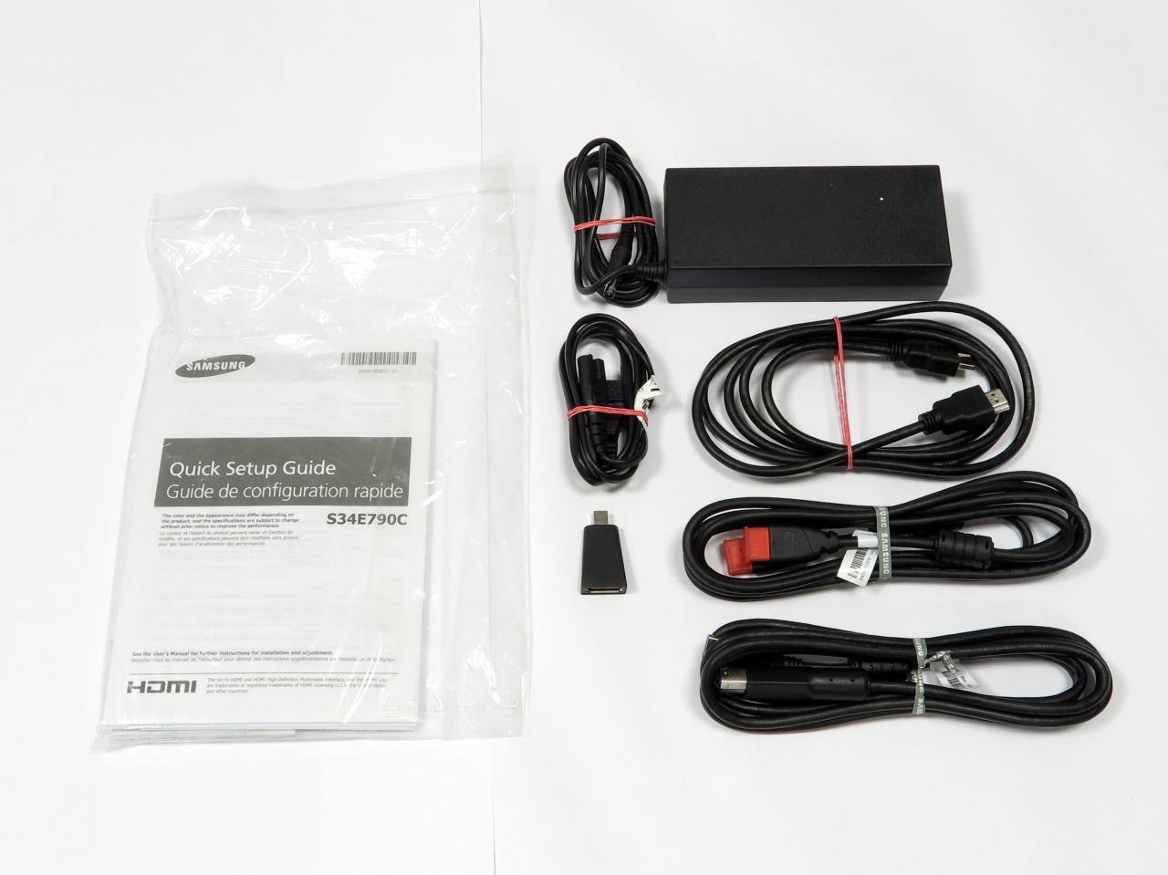 [05/02/2016] Samsung S34E790C: Accessoires