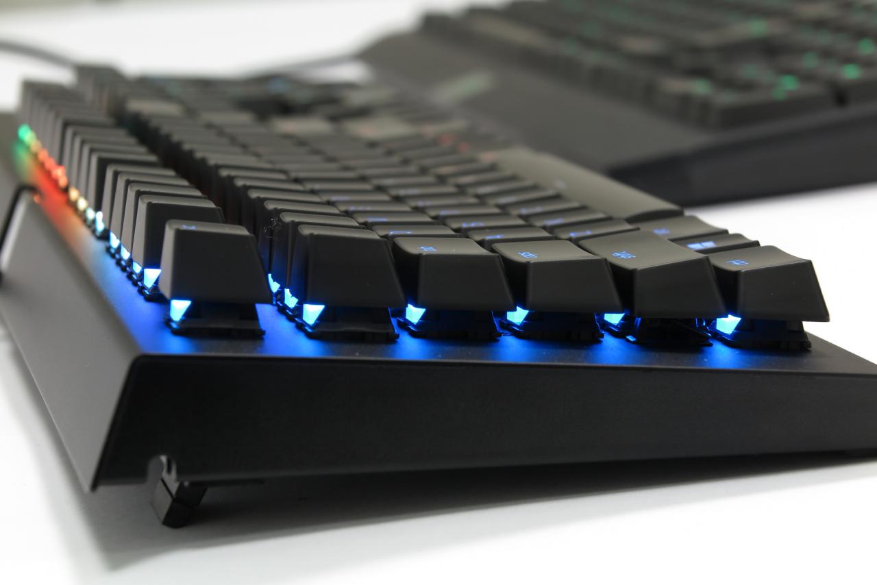 [24/03/2016] Razer Black Widow X Chroma im Test: Mehr als nur Modellpflege? (27)